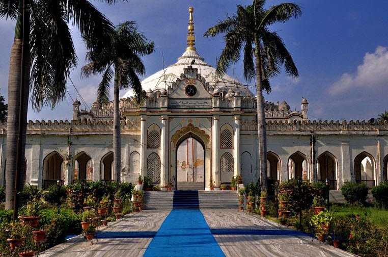 Shah Najaf Imam Bara, Lucknow, Uttar Pradesh - Vushii.com